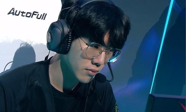 开云-包含RNG引发争议!,TheShy官方宣布比赛规则变更新规热度持续攀升的词条-开云